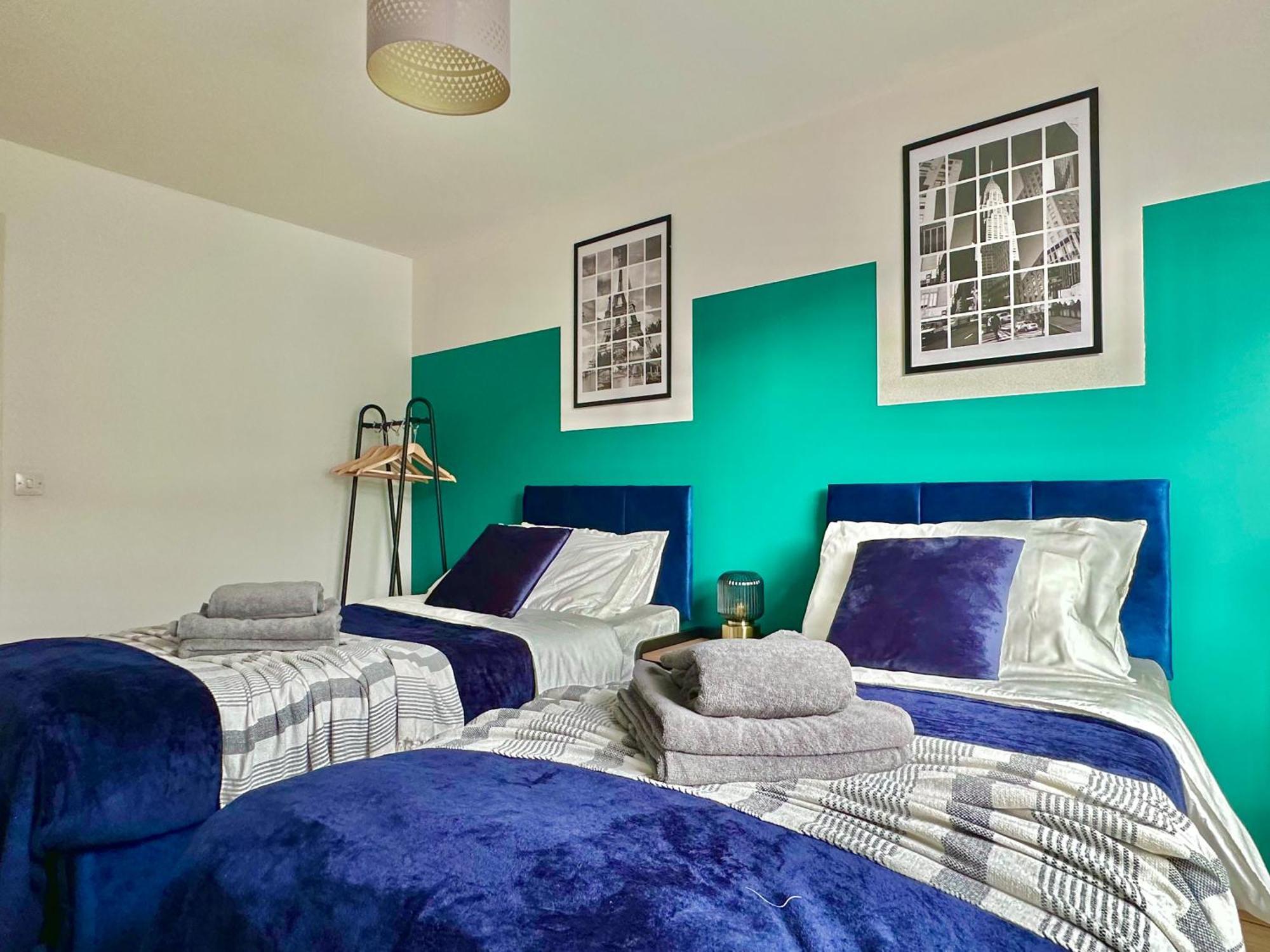 Watford Serviced Apartment, Free Parking, City Centre Esterno foto